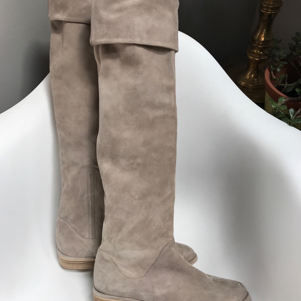 Stuart Weiztman over knee suede boots brand new